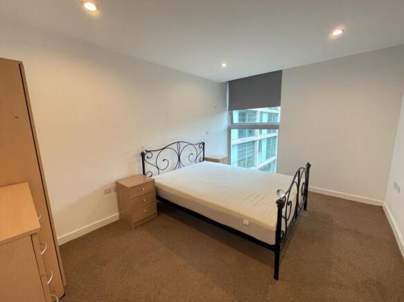 1 bed Apartment to rent Image 6