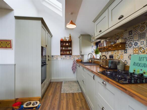 KITCHEN/DINER/LIVING