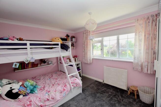 4 bed Detached for sale Image 8