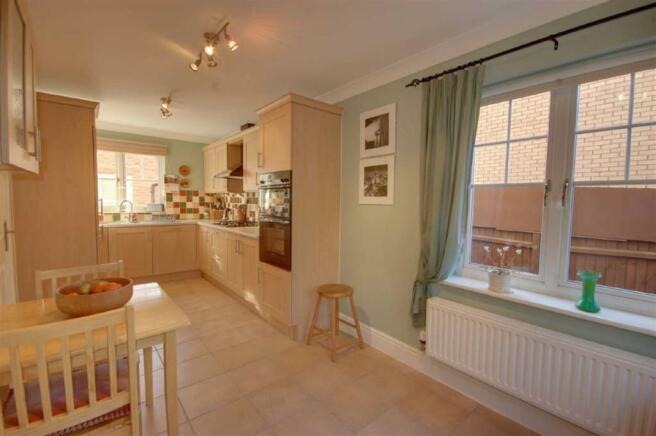 Kitchen/Breakfast Ro