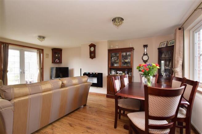 Lounge/Diner
