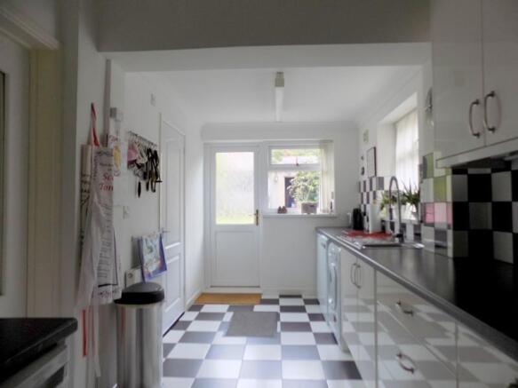 Another aspect of kitchen.