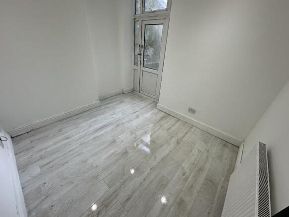 4 bed flat to rent Marlborough Road, Cardiff CF23