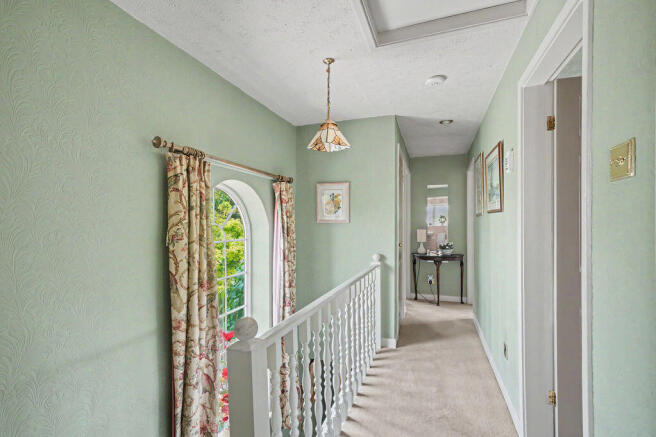 3 bed Village House for sale Image 10