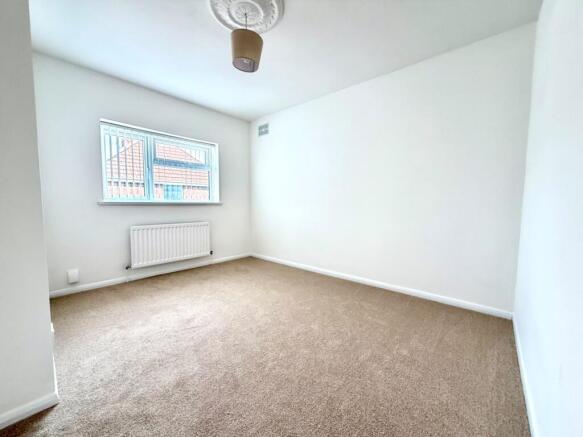 3 bed Semi-Detached for sale Image 7