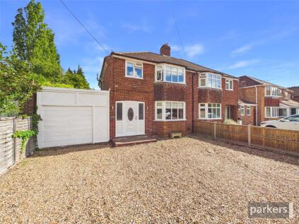 Park Lane, Charvil, Reading, Berkshire, RG10
