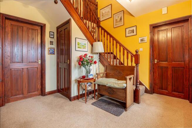 Hallway-1.jpg