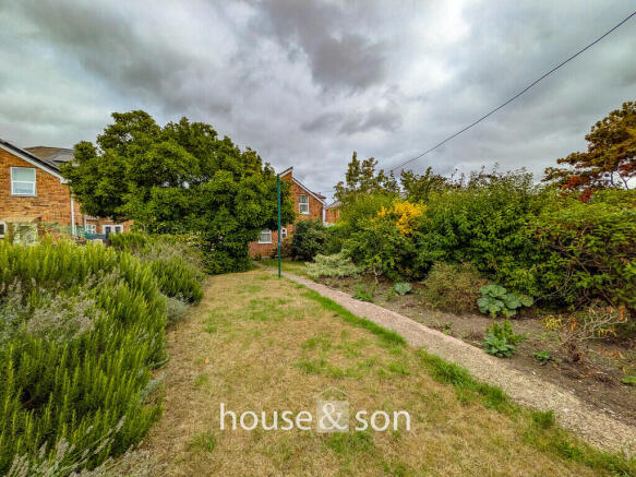 Gorleston Road, Poole photo 4