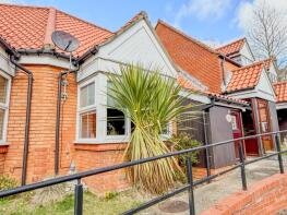 2, Ashdown Court, Cromer NR27 0AE
