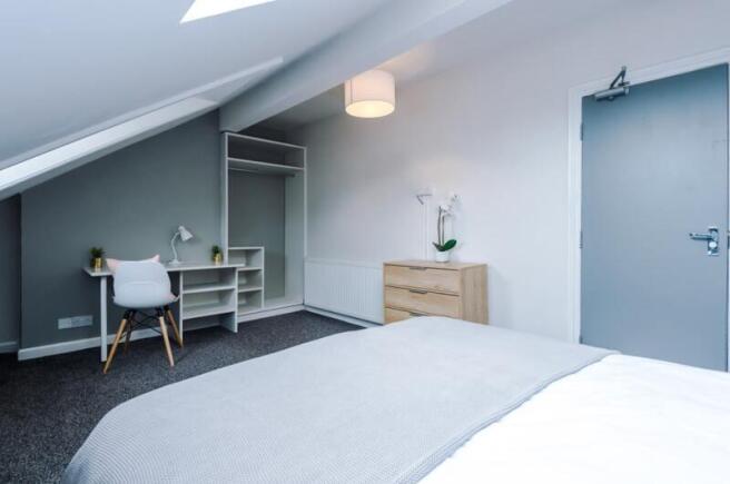7 bed Terraced to rent Image 7
