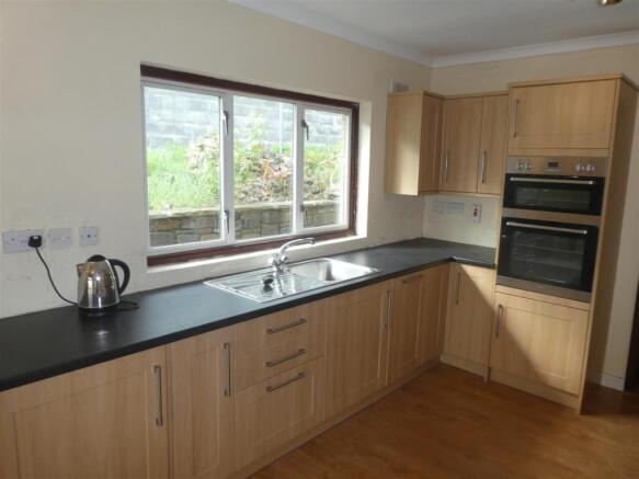 kitchen 3.JPG