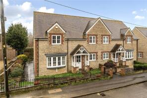 22, Gainsborough, Sherborne DT9 5BA