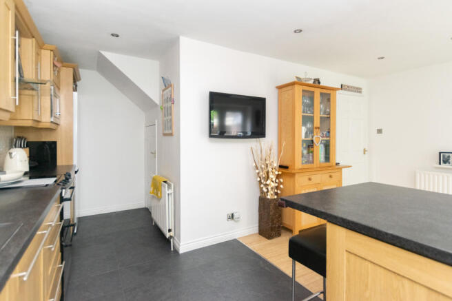 Kitchen-Dining Room 4
