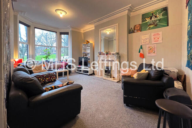 1 bed House Share to rent Image 5