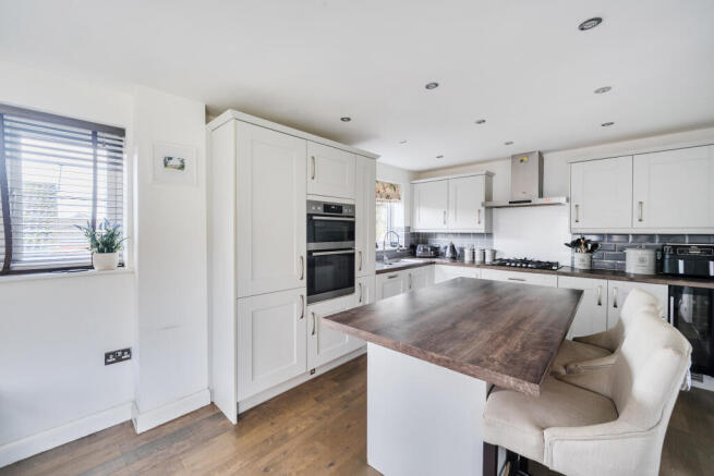 14230811969b04c2adc413