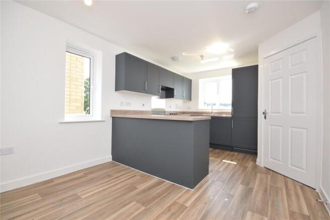 3 bed Semi-Detached to rent Image 4