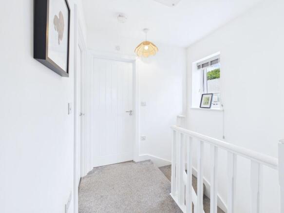 3 bed Semi-Detached for sale Image 12
