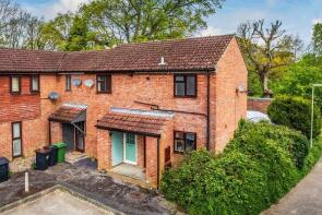 8, Oak Corner, Dorking RH5 4SG