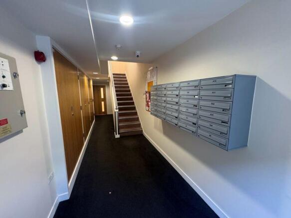 2 bed Apartment for sale Image 11