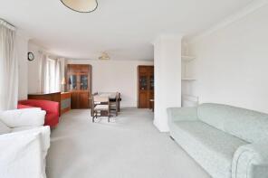 10, Spruce House, Woodland Crescent, London SE16 6YG