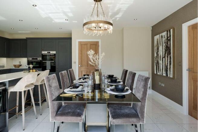 4 bed Detached for sale Image 6