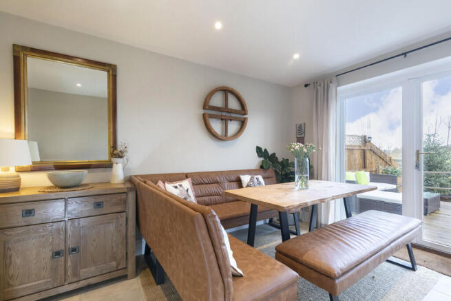 8 Guestriss Cotta...