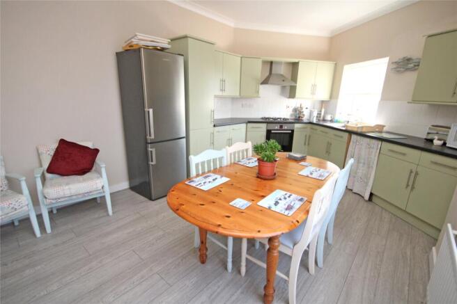 Barton Court Road, New Milton, Hampshire, BH25 photo 4