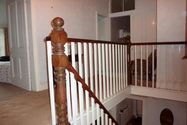 Photo 8