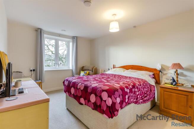 1 bed Apartment for sale Image 6