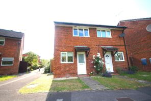 22, Huntingdon Close, Reading RG6 3AB