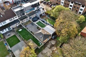 114, Castleview Gardens, Cranbrook, Ilford IG1 3QE