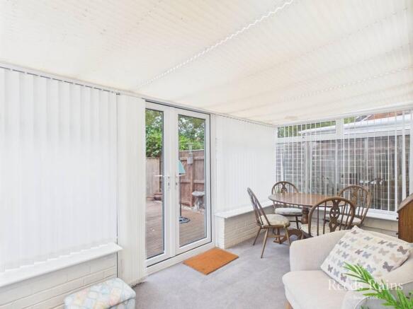 2 bed Bungalow for sale Image 10