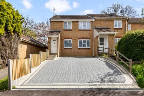 Larch Way, Haywards Heath, RH16