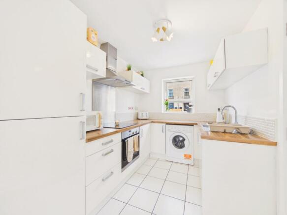 3 bed Terraced for sale Image 4
