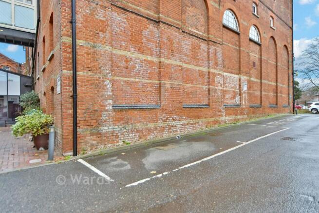 Driveway/Parking