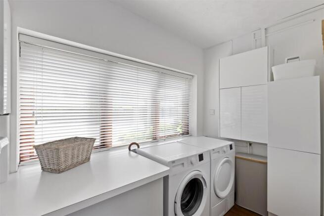 4 bed End of Terrace for sale Image 9