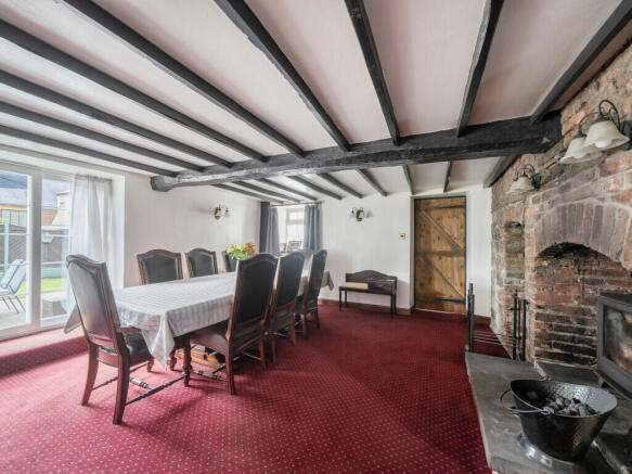 3 bed Detached for sale Image 4