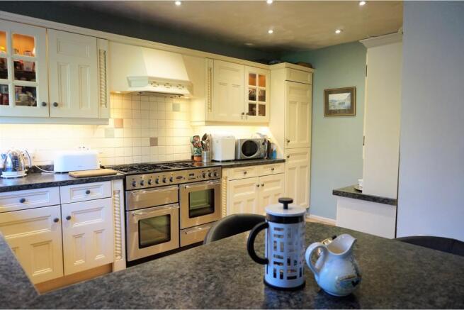 Kitchen / Breakfast