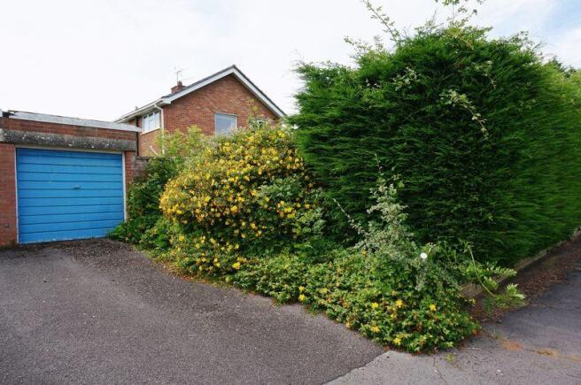 47 Deane Drive...