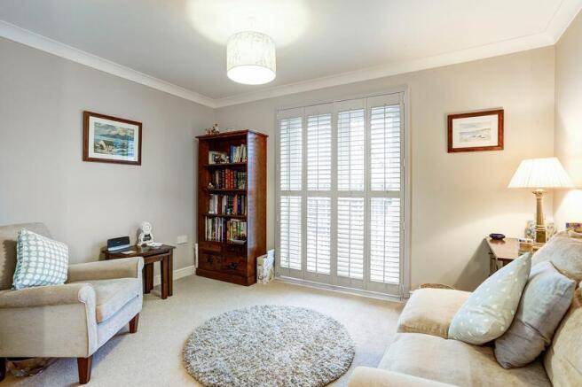 SITTING ROOM/BEDROOM 2 FRONT