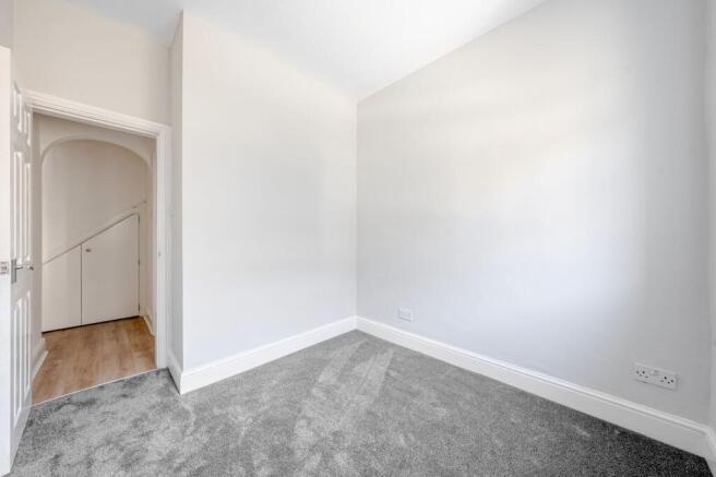 1 bed Flat to rent Image 6