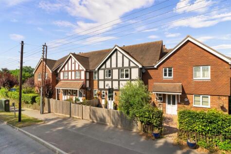 Monkey Puzzle Close, Windmill Hill, Hailsham