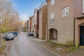 83, Paddock Lane, Lewes BN7 1TW