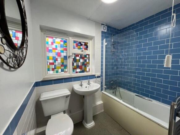 Post View bathroo...