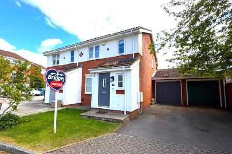 Cody Close, Ash Vale, Surrey, GU12
