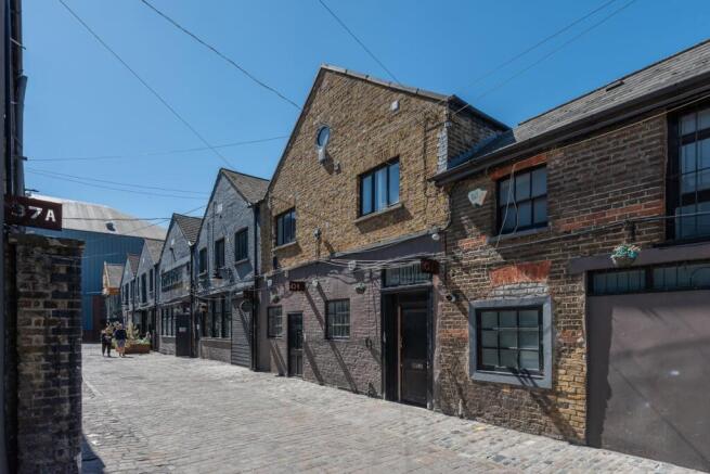13-Hatherley_Mews.jpg