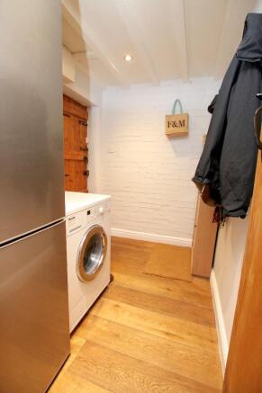 Lobby/Utility Room 