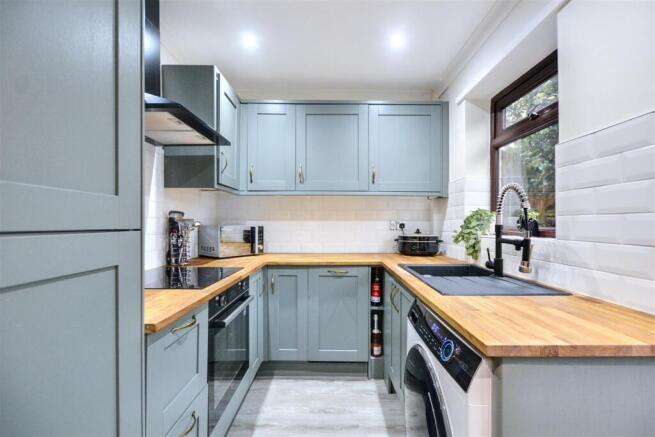 Kitchen_1.jpeg