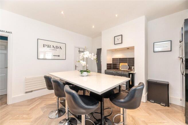 2 bed Terraced for sale Image 8