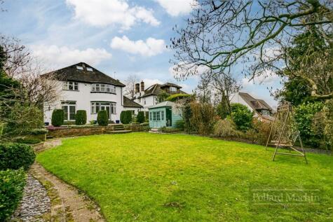Glebe Hyrst, Sanderstead